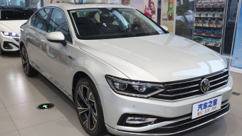 VW Magotan 30th Anniversary Edition 330TSI DSG